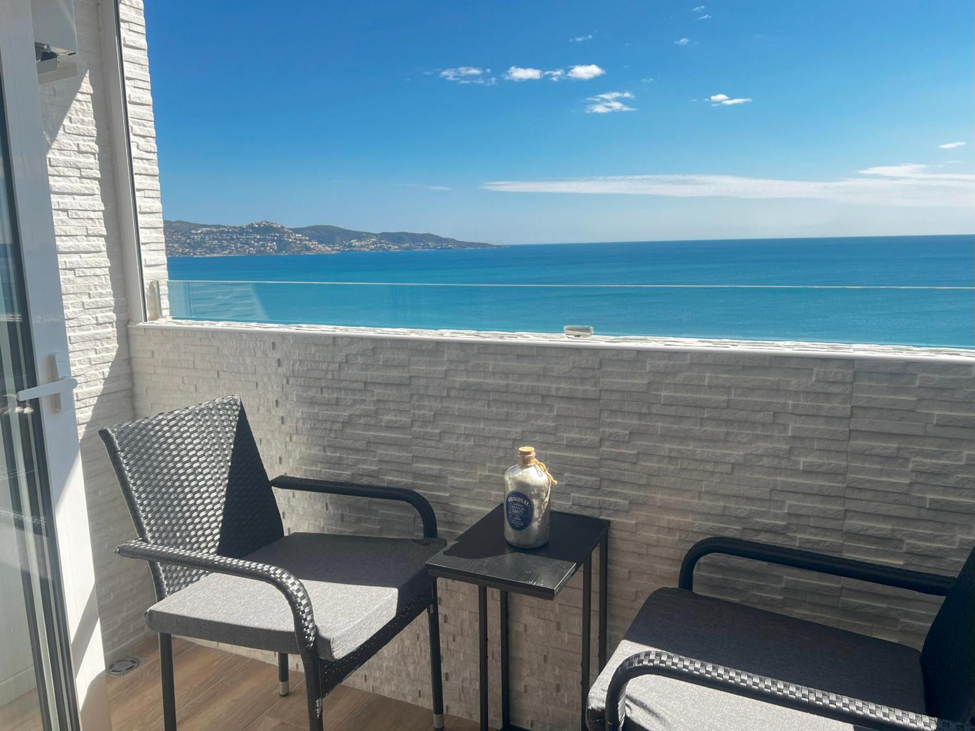 Penthouse On The Beach Empuriabrava Esterno foto
